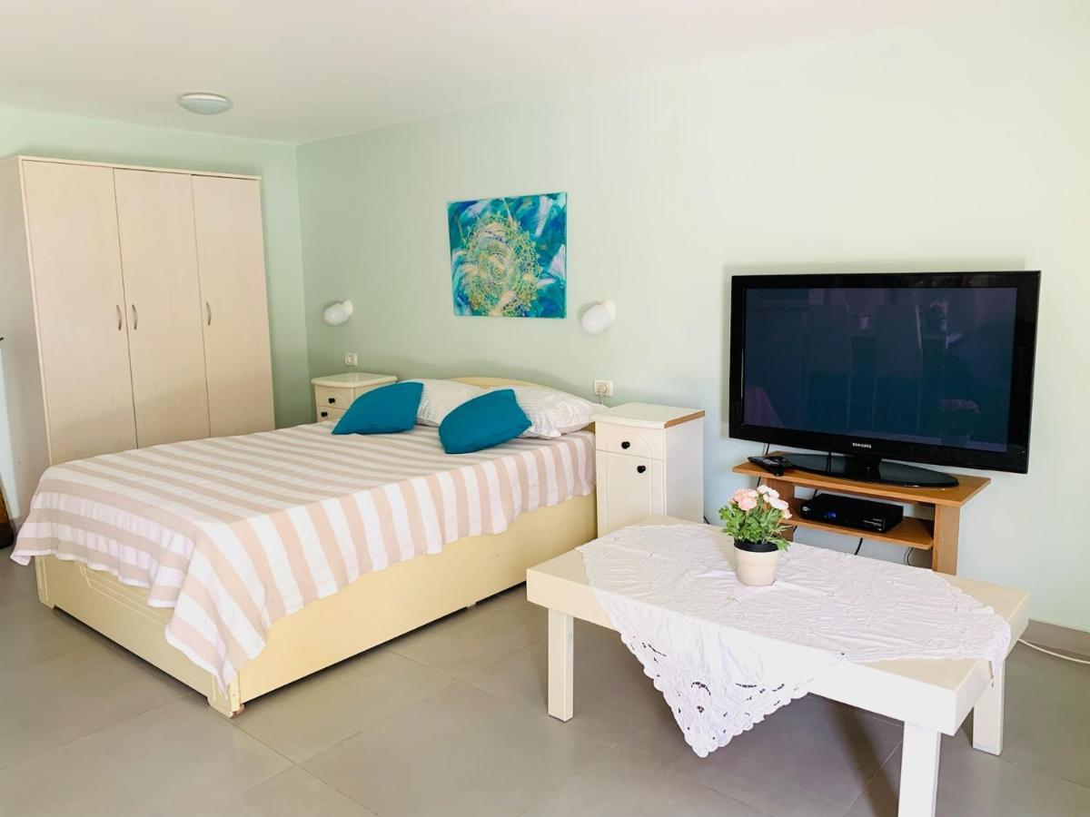Tamar's House * Arad